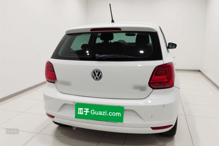 Volkswagen Polo 2016 car image #6