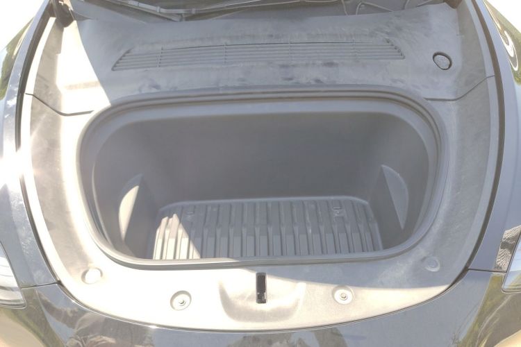 Tesla Model Y 2021 #18 Tesla Model Y 2021 immagine di auto #18