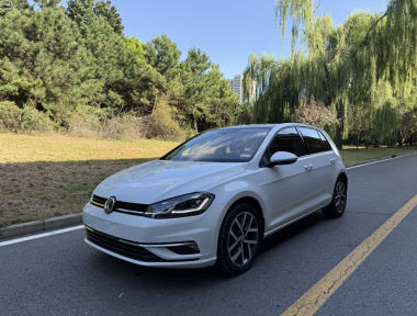 Volkswagen Golf 2018 Volkswagen Golf 2018 car image