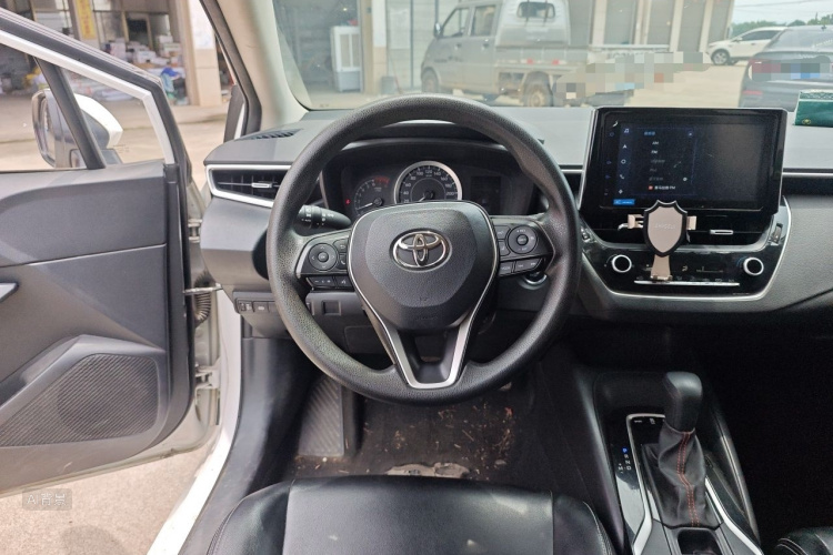 Toyota Corolla 2021 car image #12