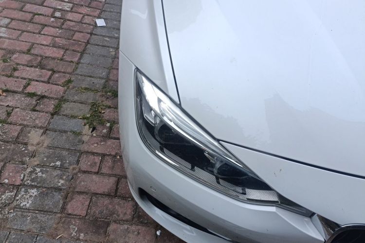 BMW 3 Series 2017 #8 BMW 3 Series 2017 car image #8