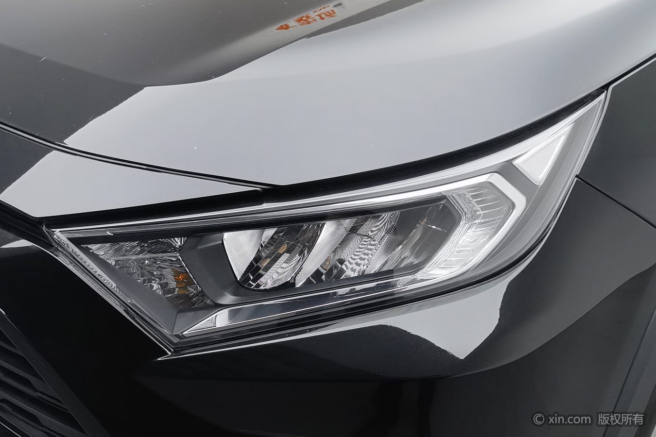 Toyota RAV4 2023 image de voiture #6