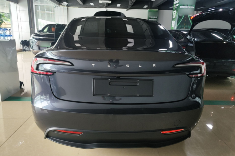 Tesla Model 3 2024 #4 Tesla Model 3 2024 car image #4