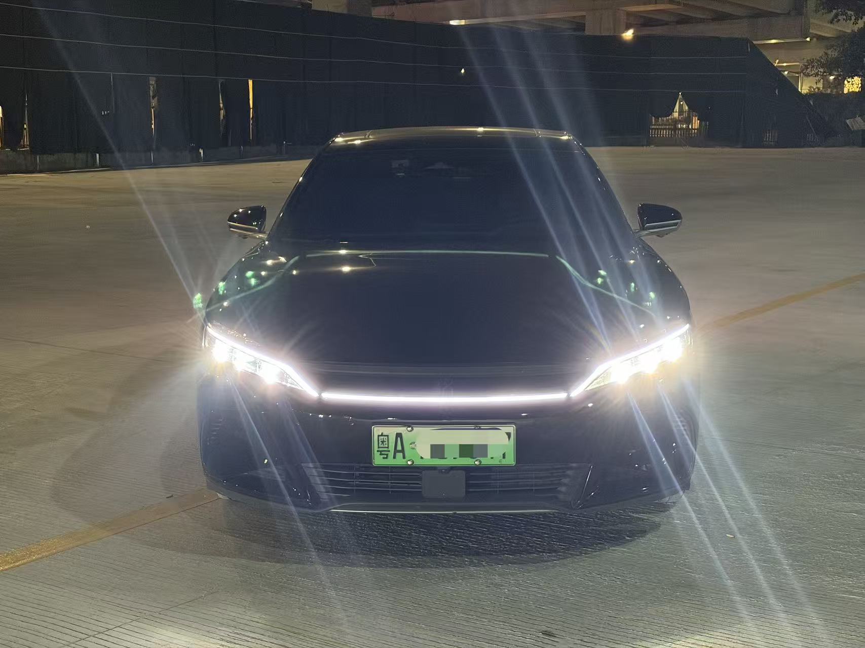 BYD Han 2024 صورة سيارة #2