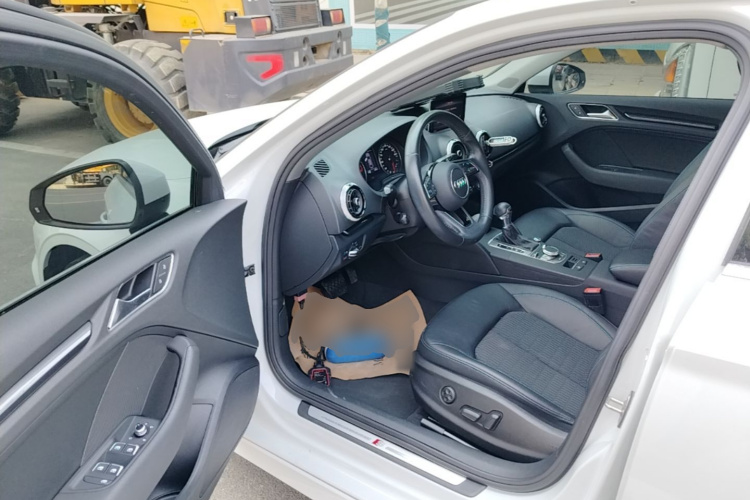 Audi A3 2020 car image #12