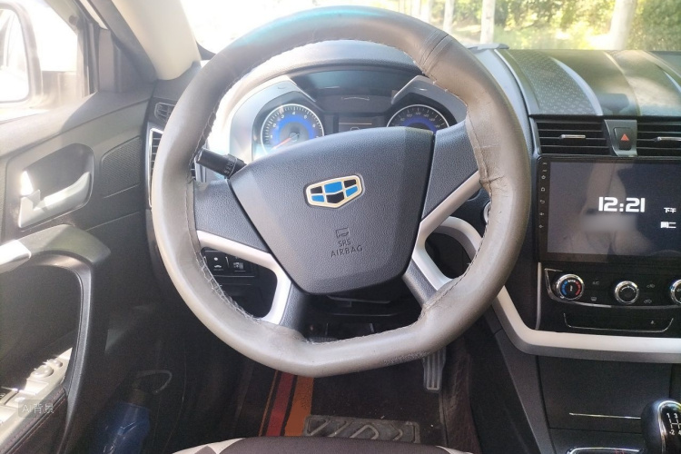 GEELY Emgrand 2015 image de voiture #12