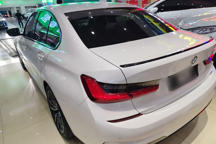 BMW 3 Series 2020 car image #5