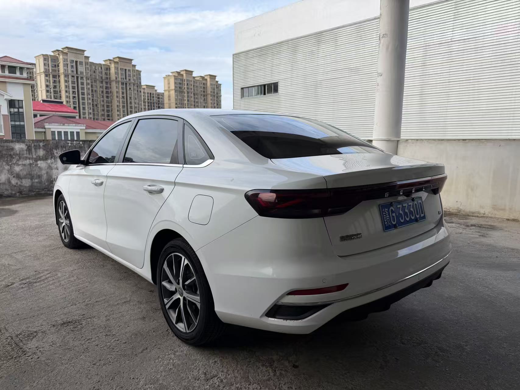 GEELY Emgrand 2022 car image #7