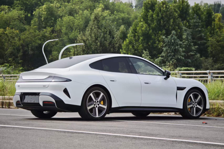 2026 #5 2026 immagine di auto #5