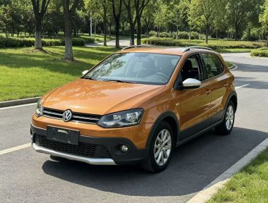 Volkswagen Polo 2019 Volkswagen Polo 2019 صورة سيارة