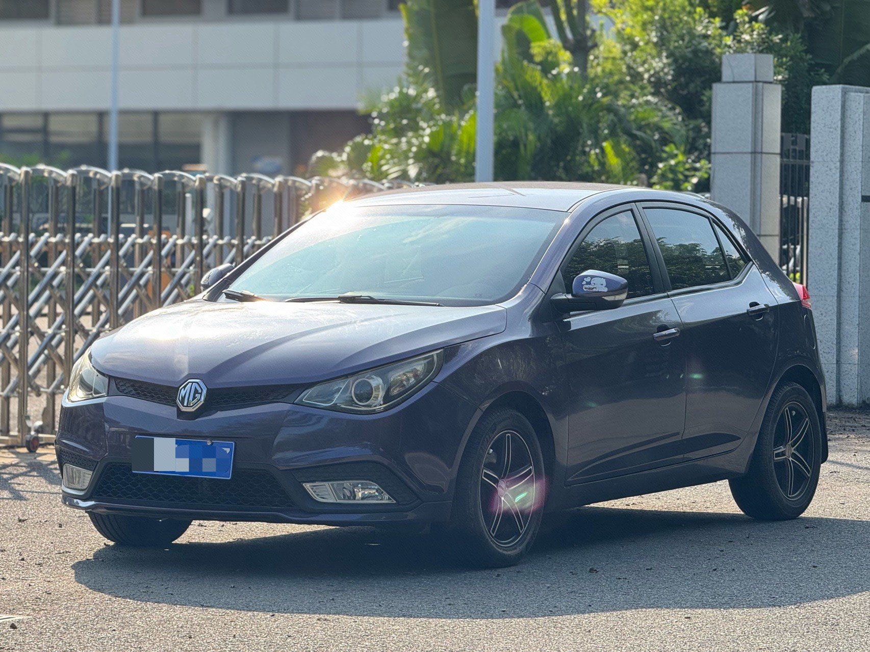 MG 5 2014 MG 5 2014 car image