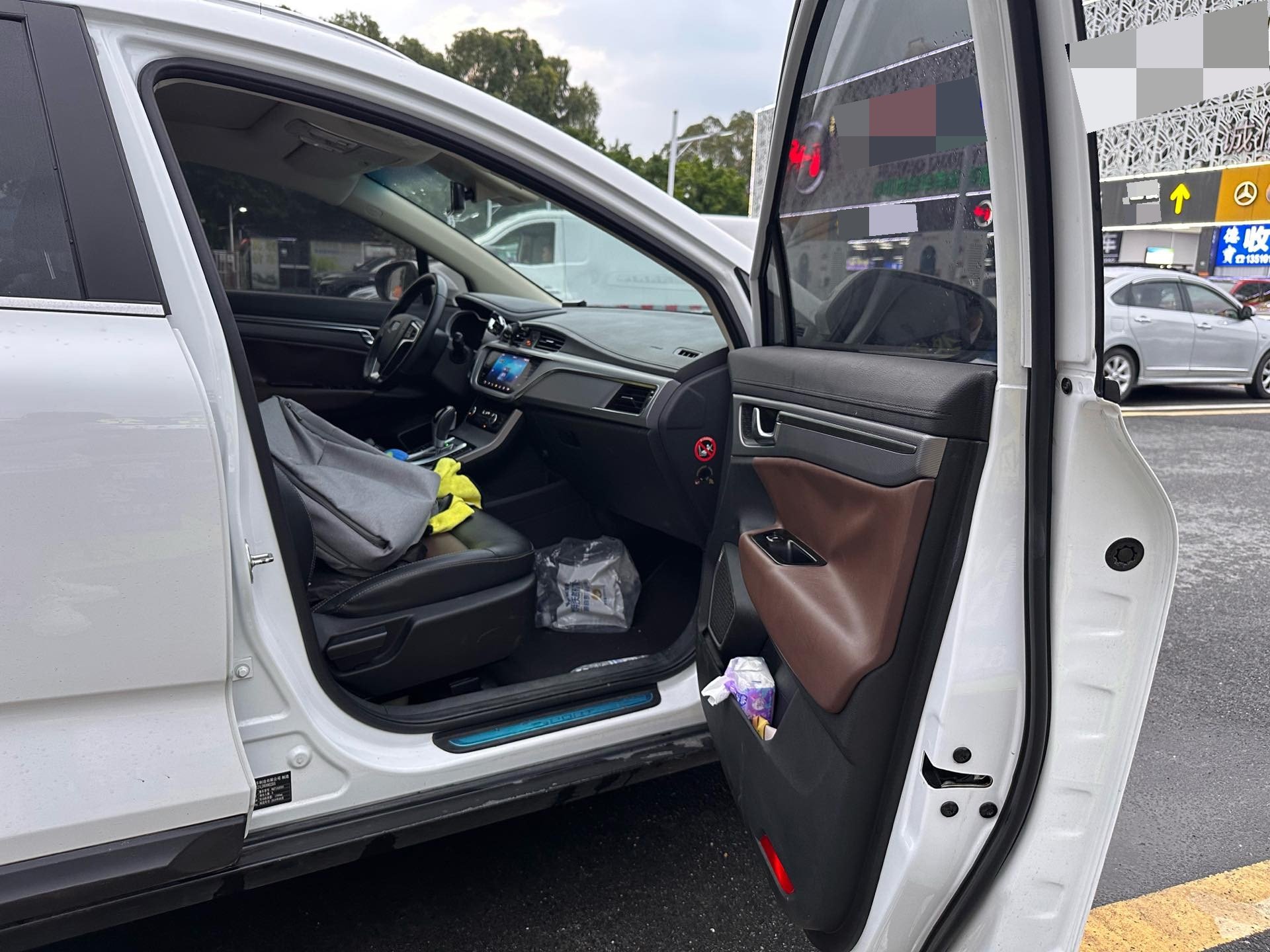 GEELY Emgrand GS 2018 car image #11