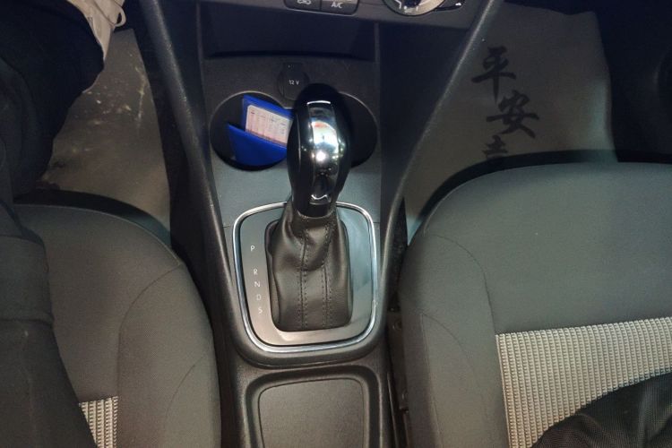 Volkswagen Polo 2019 car image #14