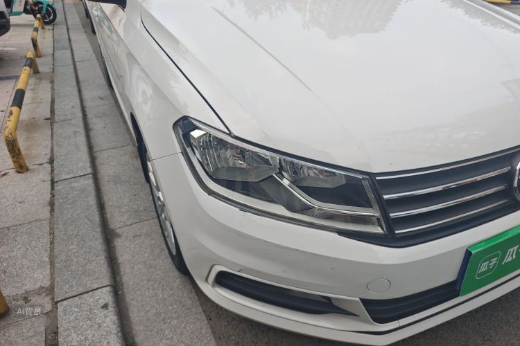 Volkswagen Santana 2017 car image #8