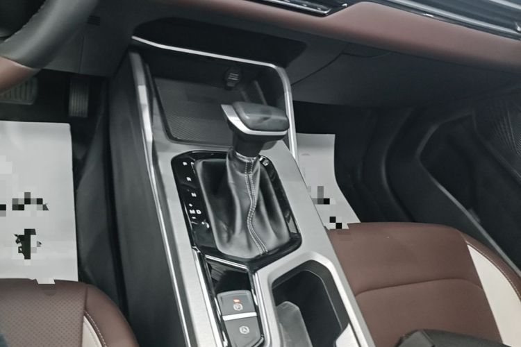 GEELY Emgrand 2025 #14 GEELY Emgrand 2025 image de voiture #14