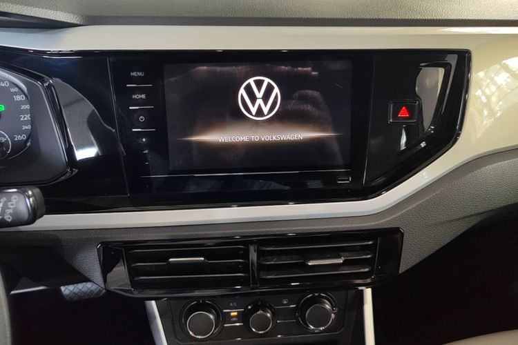 Volkswagen Polo 2021 car image #13