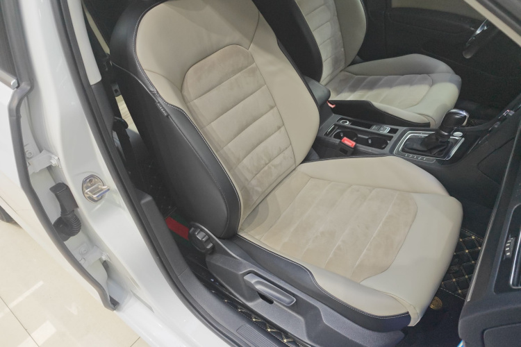 Volkswagen Golf 2017 imagen de coche #23