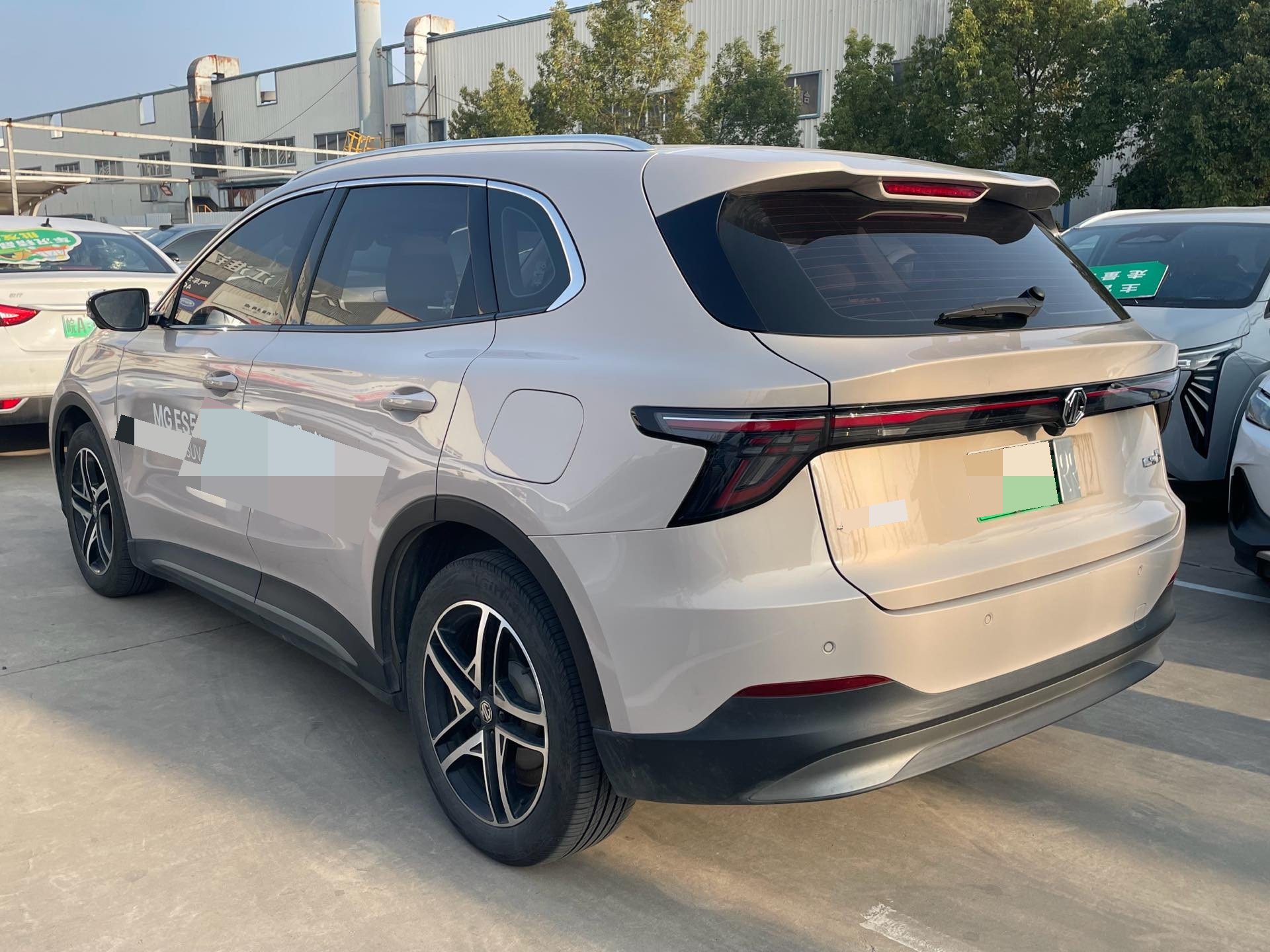 MG ES5 2024 car image #5