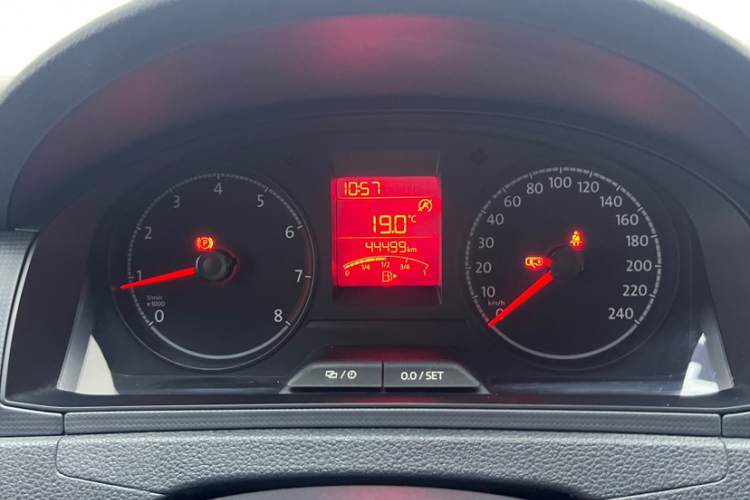 Volkswagen Santana 2019 car image #9