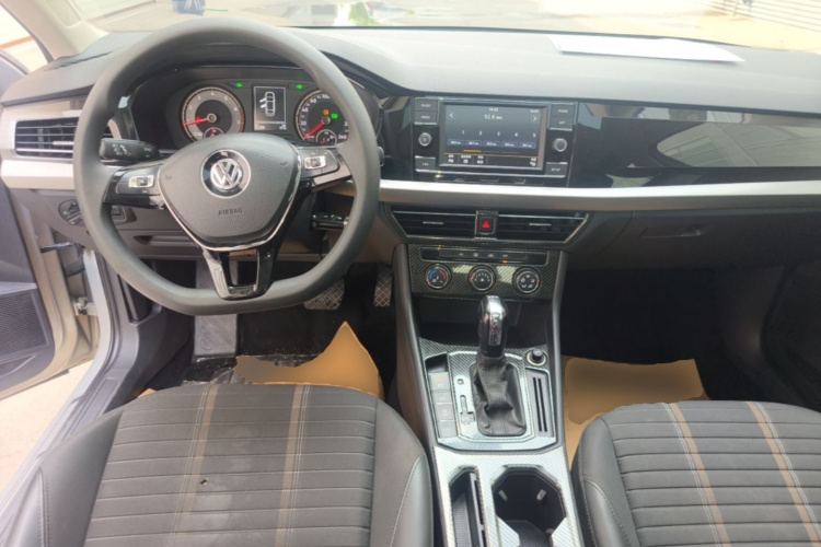 Volkswagen Lavida 2019 car image #10
