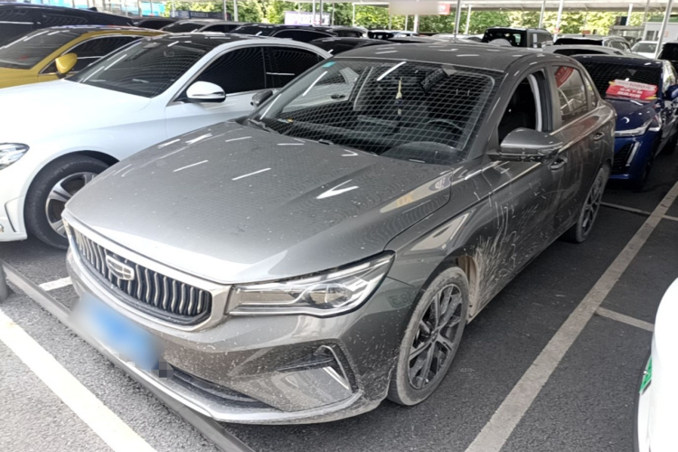 GEELY Emgrand 2022 car image #2
