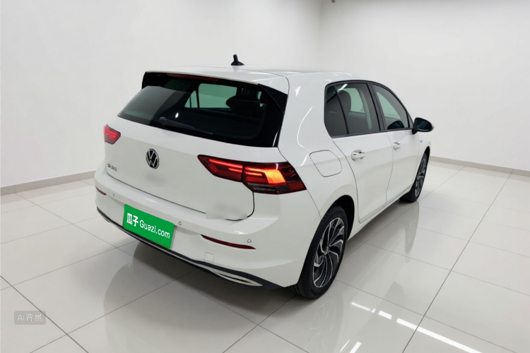Volkswagen Golf 2023 صورة سيارة #7