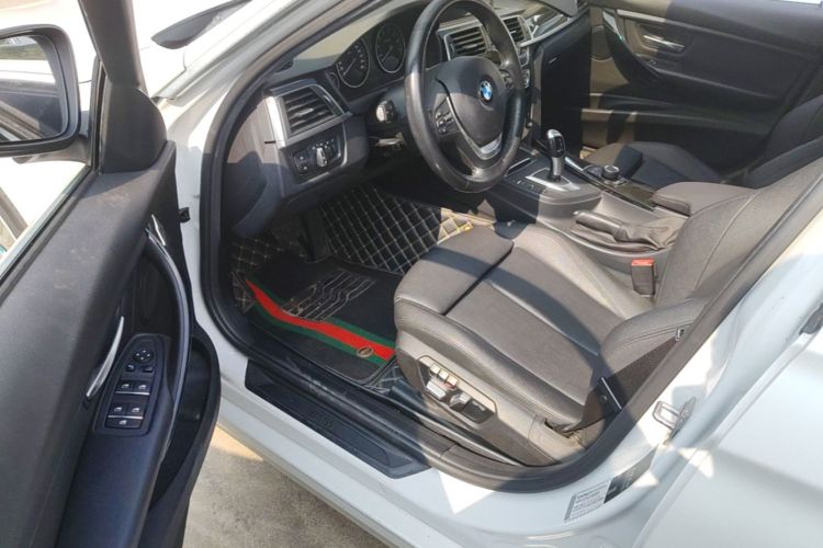 BMW 3 Series 2018 #16 BMW 3 Series 2018 car image #16