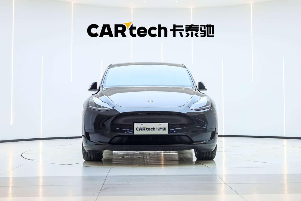 Tesla Model Y 2023 #2 Tesla Model Y 2023 car image #2