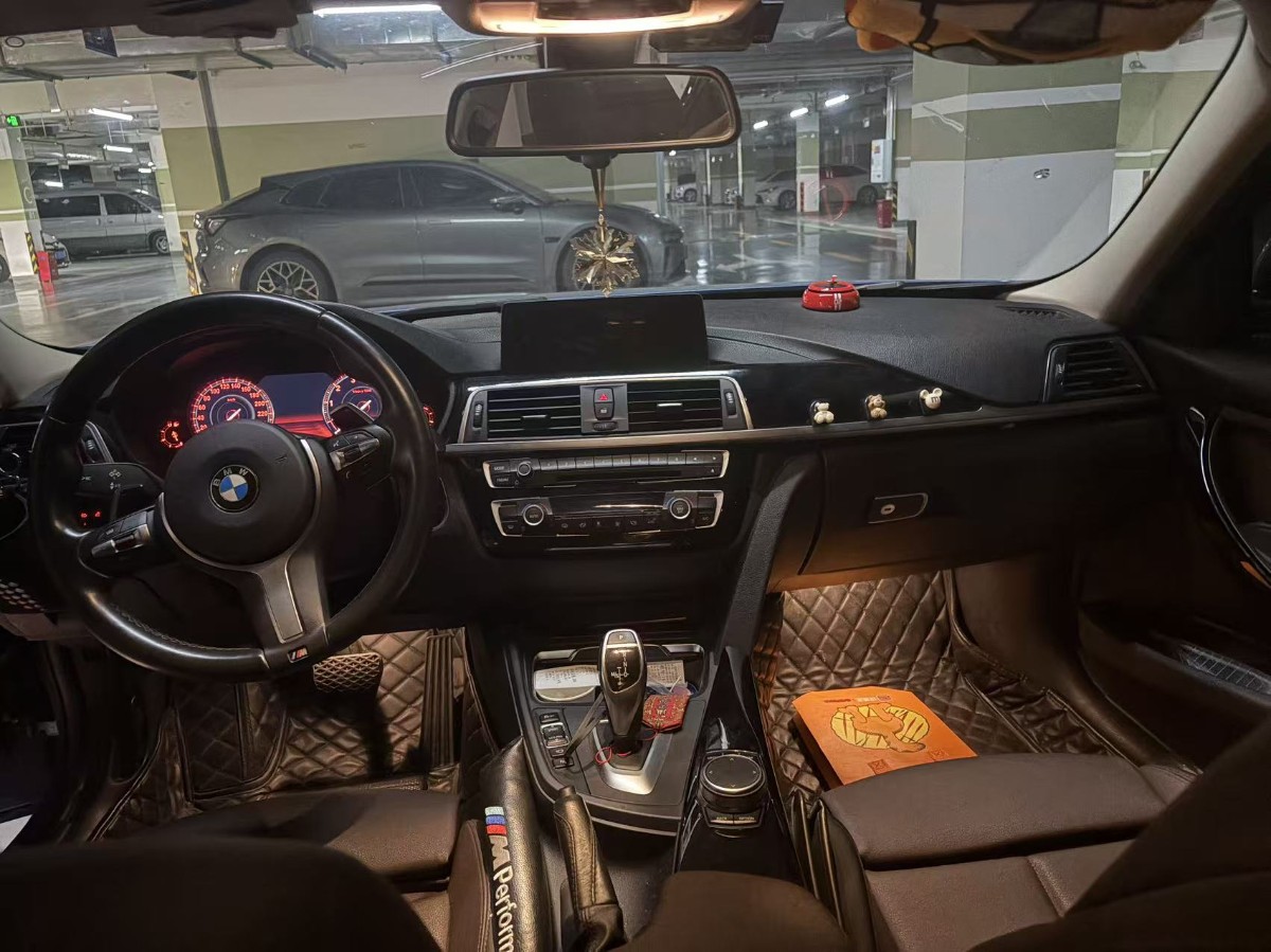BMW 3 Series 2019 car image #6