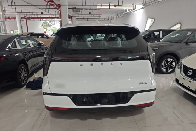 GEELY Boyue L 2026 #6 GEELY Boyue L 2026 car image #6