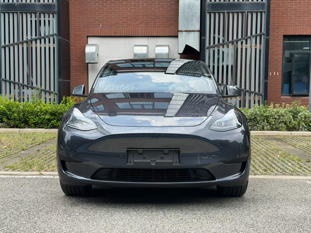 Tesla Model Y 2024 #2 Tesla Model Y 2024 car image #2