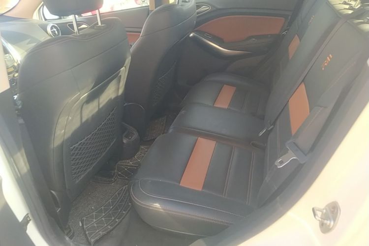 BYD Yuan 2016 #17 BYD Yuan 2016 car image #17