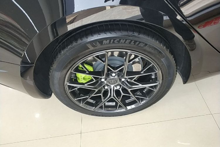 Tesla Model 3 2023 car image #10