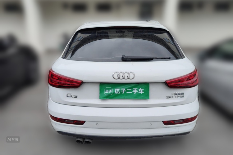 Audi Q3 2018 car image #6