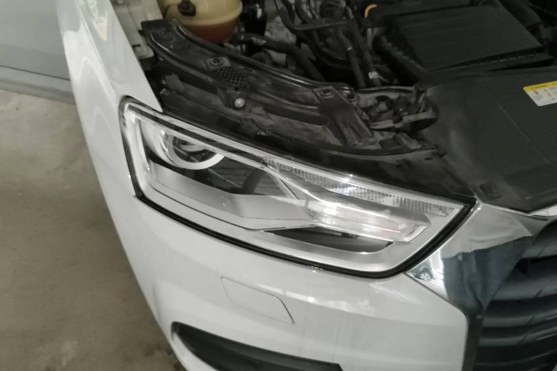 Audi Q3 2016 car image #7