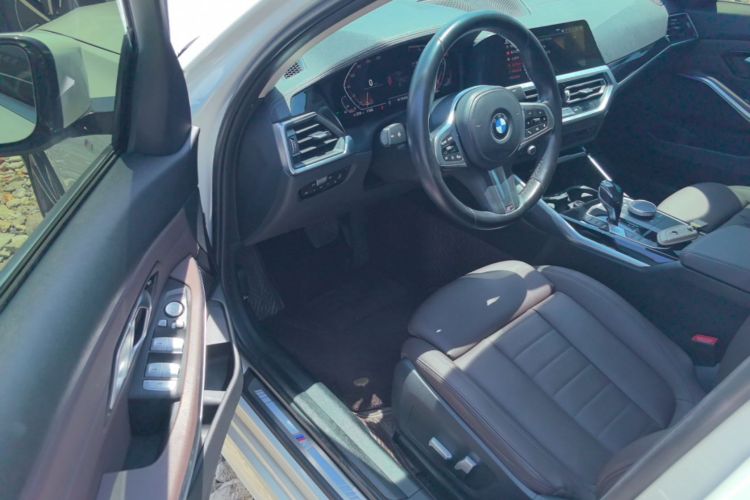 BMW 3 Series 2021 #16 BMW 3 Series 2021 car image #16
