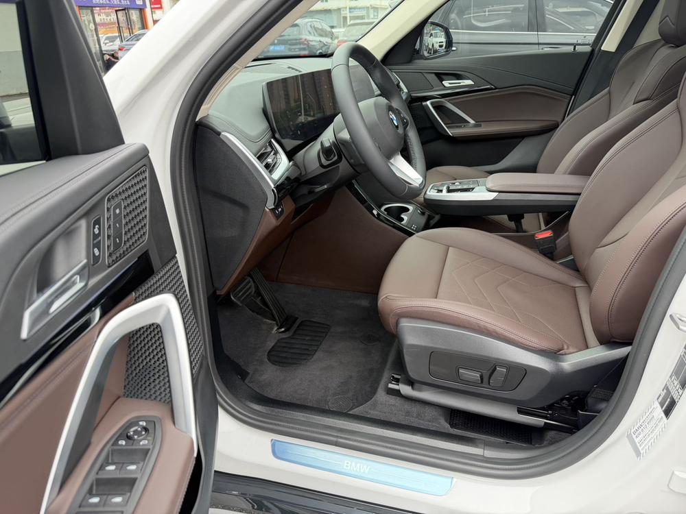 BMW X1 2023 car image #19