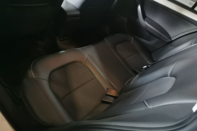 Volkswagen Santana 2016 car image #17