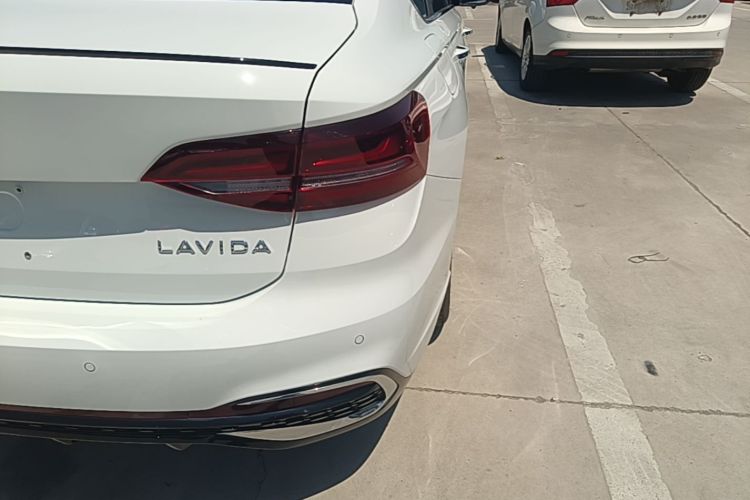 Volkswagen Lavida 2025 car image #8