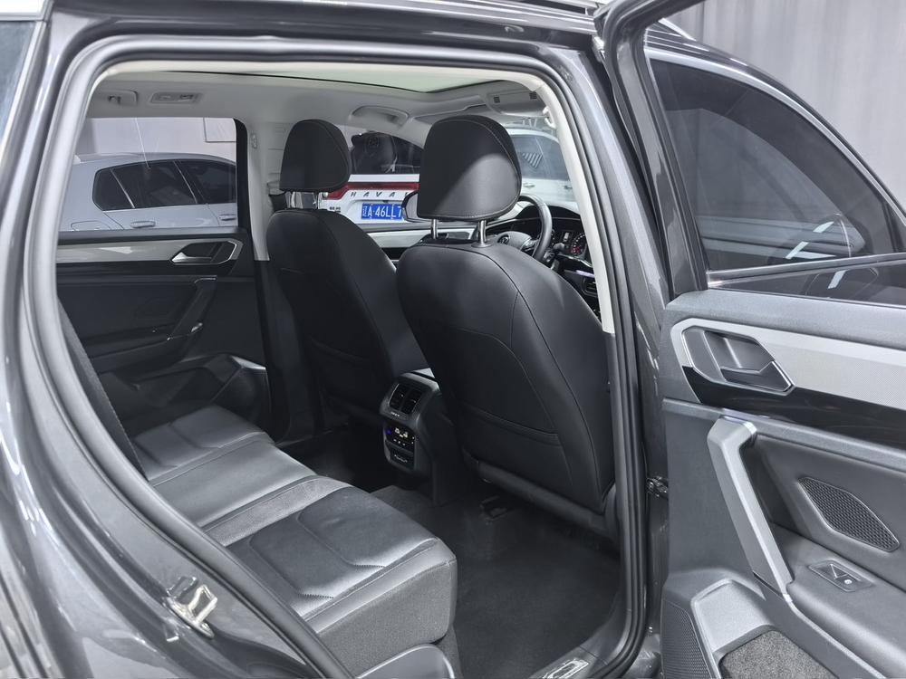Volkswagen Tayron 2022 #17 Volkswagen Tayron 2022 صورة سيارة #17