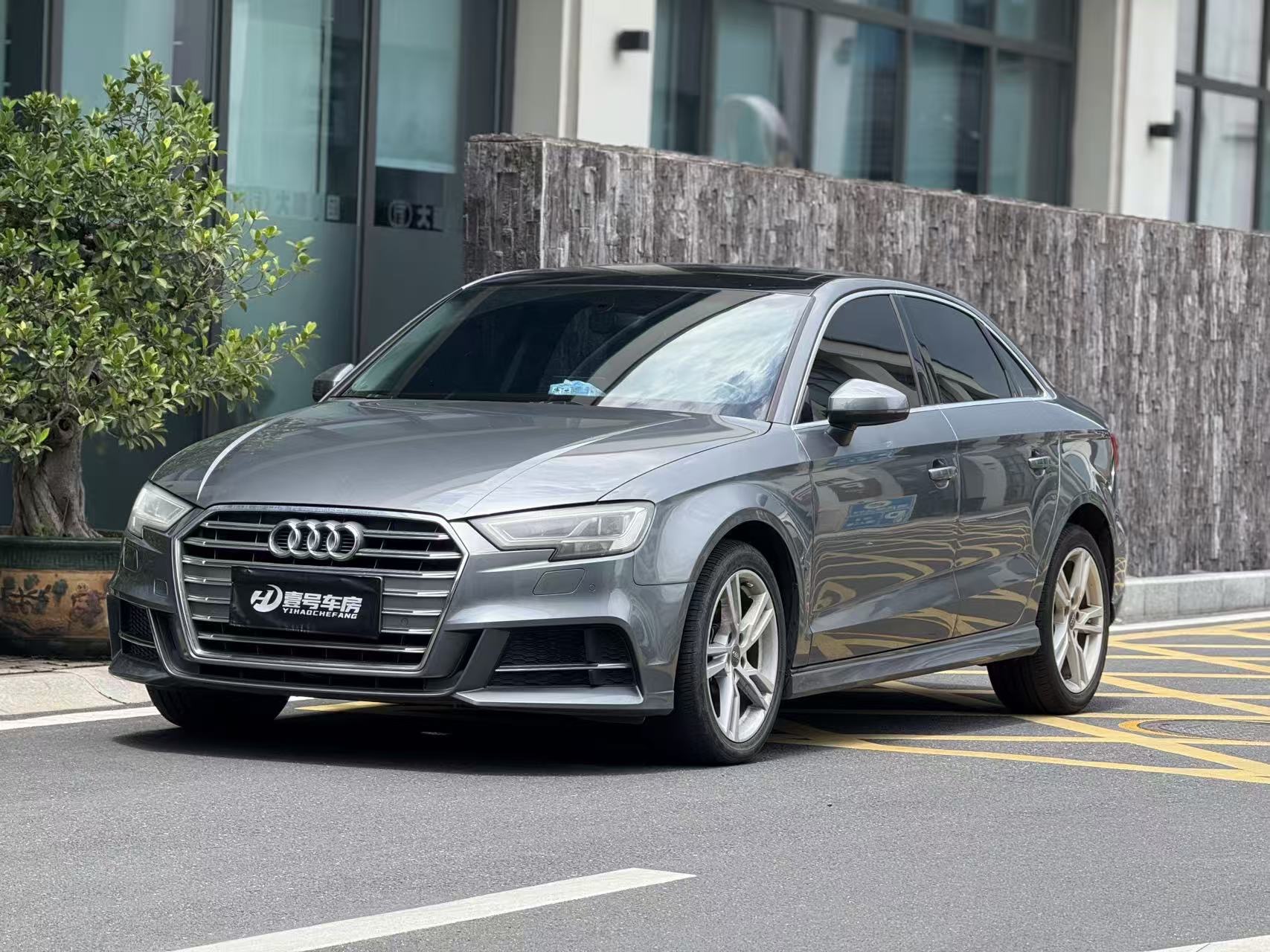 Audi A3 2020 car image 