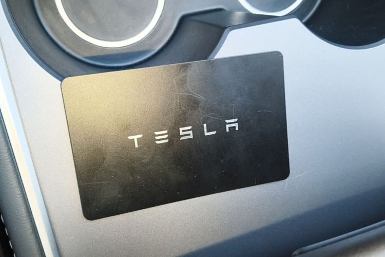 Tesla Model Y 2023 #9 Tesla Model Y 2023 immagine di auto #9