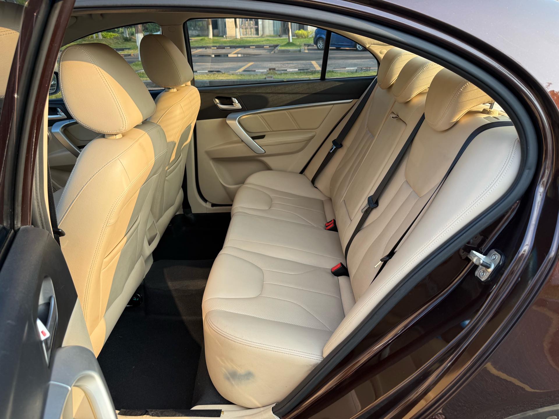 GEELY Emgrand 2017 car image #7