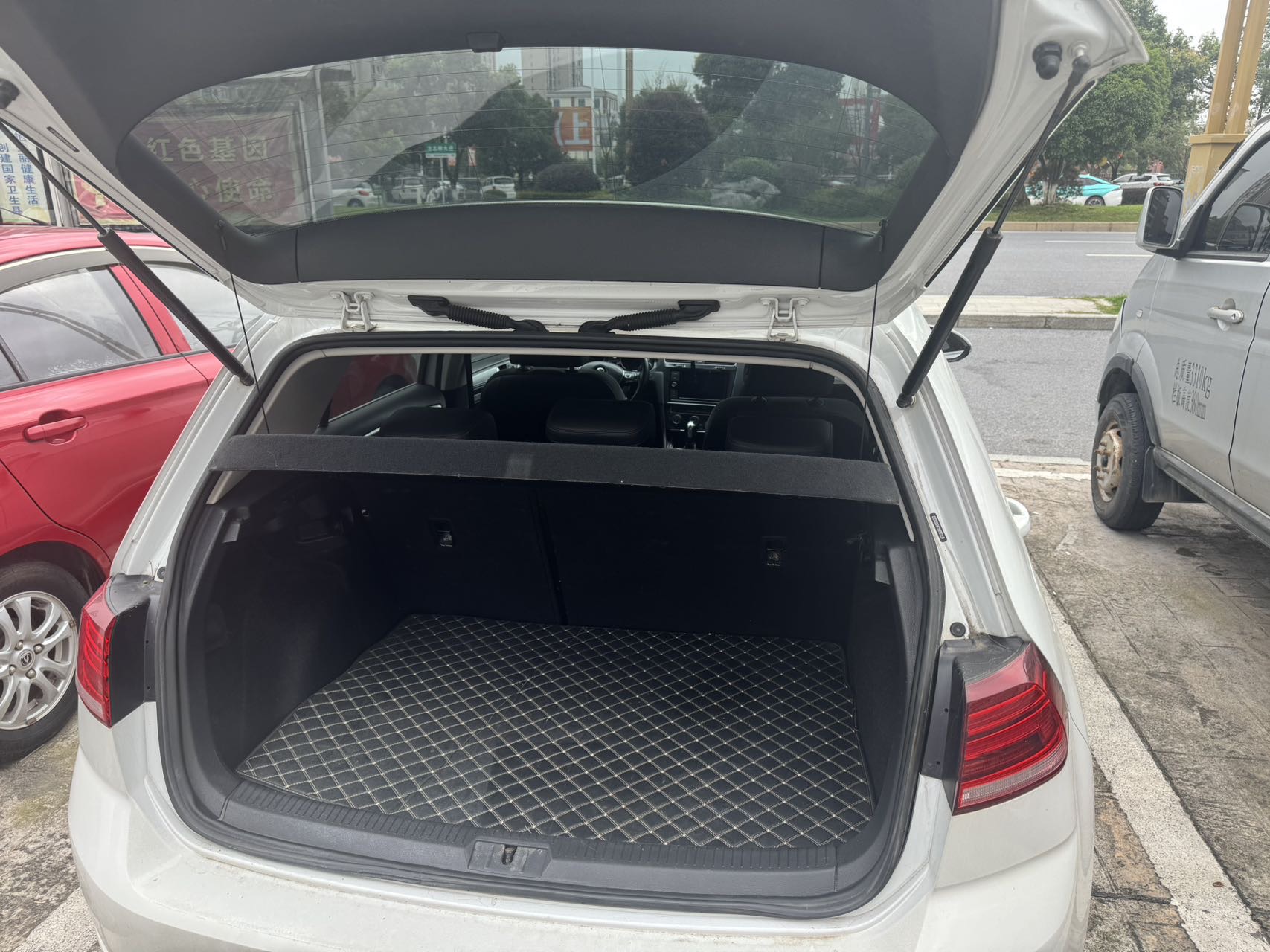 Volkswagen Golf 2019 #8 Volkswagen Golf 2019 car image #8