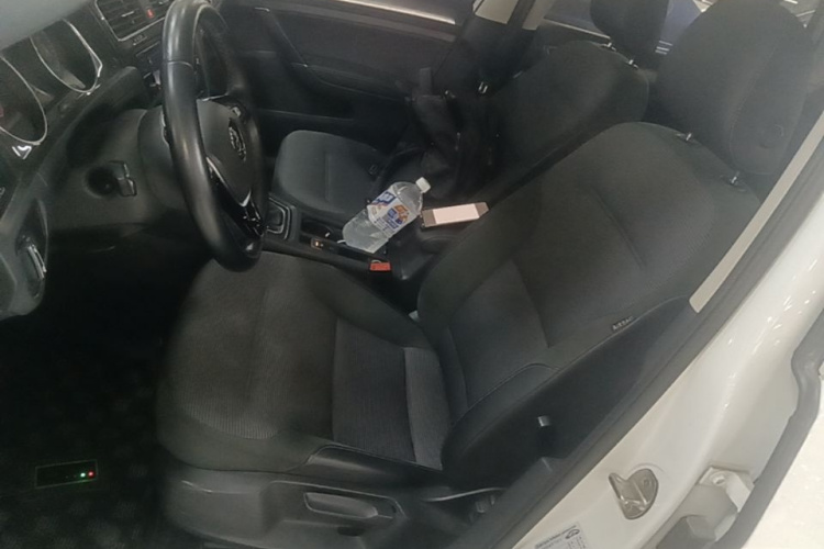 Volkswagen Golf 2018 #15 Volkswagen Golf 2018 car image #15