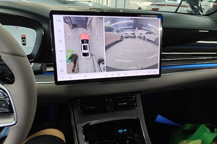 BYD Han 2024 car image #13