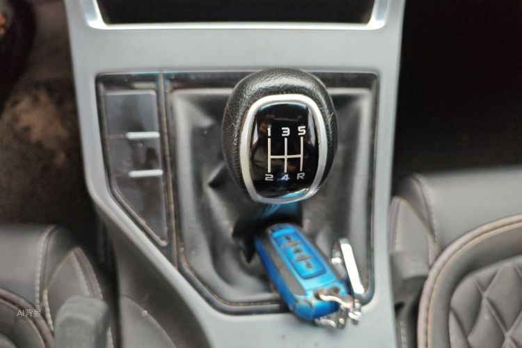GEELY Emgrand 2019 #16 GEELY Emgrand 2019 car image #16