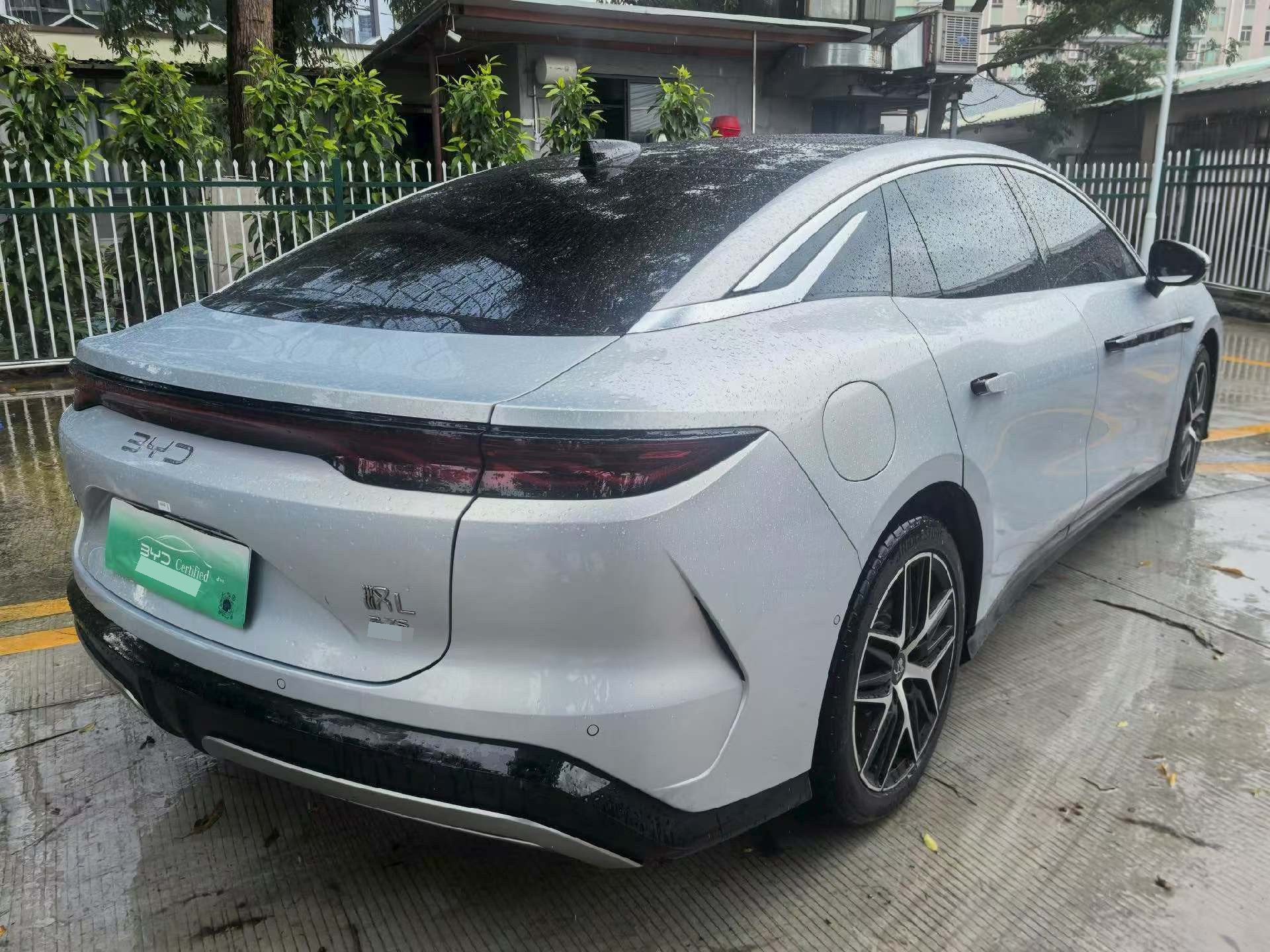 BYD HanL 2025 car image #5