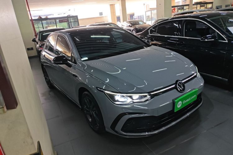 Volkswagen Golf 2022 car image #4