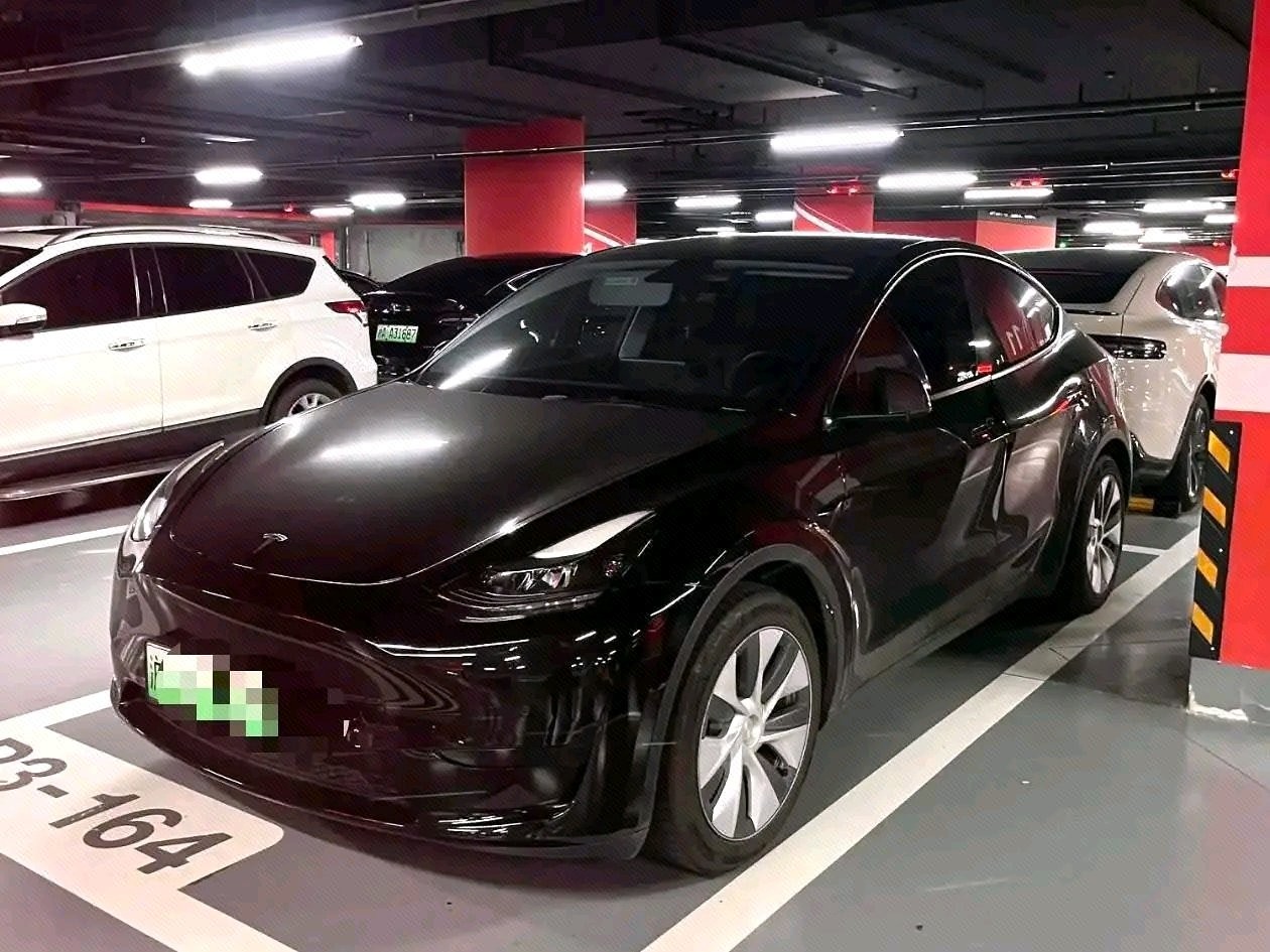 Tesla Model Y 2023 Tesla Model Y 2023 immagine di auto